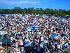 第２９回スワップミート２０１１春 新潟県最大のフリーマーケットらよ 街 地域 祭 伝統行事 フリーマーケット バザー 新潟市 イベント情報 なじらぼ